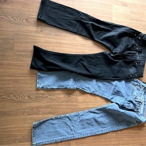 2 Levis 501 Jeans